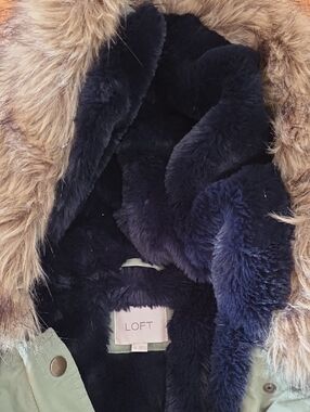 LOFT Green Parka with Navy Faux-Fur Lining and Tan Faux-Fur Trim